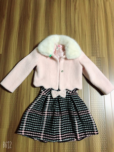 女童洋气公主背心裙套装，配浅粉色加厚貂绒外套，尺码130，尺