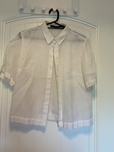mecity蚕丝两层短袖白色衬衣衬衫全新有点硬的材质半透明罩