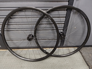 捷安特tcr adv sl2 pr2拆车轮组 些许划痕 装车