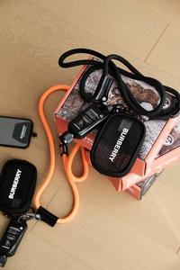 岛国订单,正版日产burberry多功能手机挂绳套装,日本地