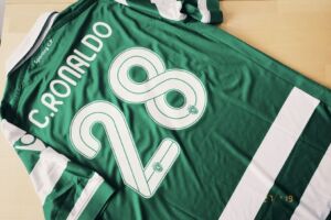 球衣 28号c罗 罗纳尔多 里斯本竞技纪念款 尤文图斯 皇马