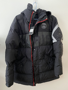 air jordan aj巴黎圣日耳曼联名外套羽绒服