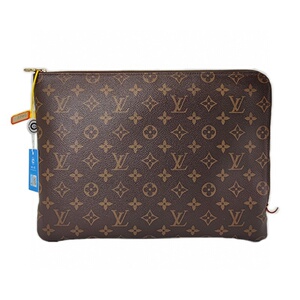 lv/路易威登 voyage系列经典棕色老花手拿包男士手抓包