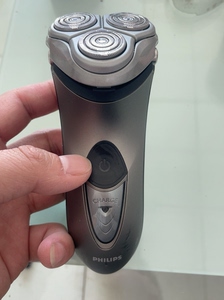 飞利浦剃须刀hq8240,荷兰原装制造,激光打孔三环刀网,自