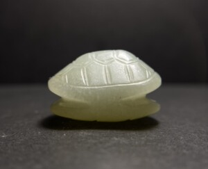 明清老和田玉青白玉龟背 战汉玉龟背 背云手链