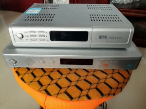 插卡有线数字电视机顶盒