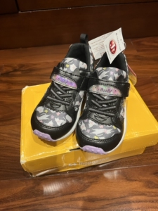 90马凯琪琪淘宝moonstar月星carrot室内小白鞋,专柜撤柜,正品正0人