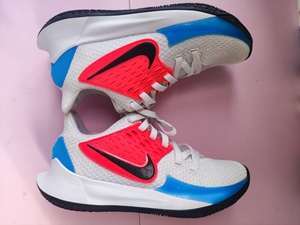 nike kyrie low 2 欧文低帮 篮球鞋 41码