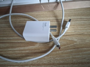 小米55w  氮化镓gan充电器,手机卖掉了所以闲置