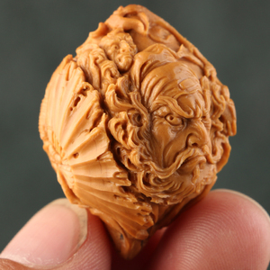 8x3.6cm【五鬼戏钟馗】天鹰作品橄榄核雕三花老油核大单籽吊坠