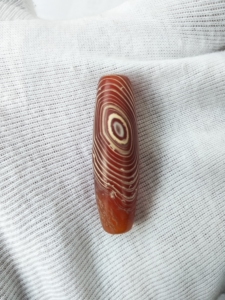 阜新缠丝玛瑙天珠