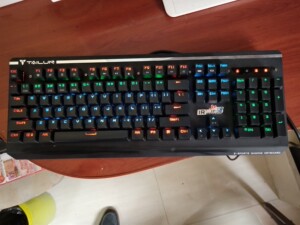 包邮  钛仑法老之鹰机械键盘 真机械键盘,光轴,全触发,混光