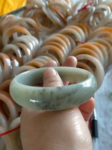 佘太翠水草手镯