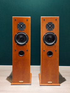 00同款货源音粤音像淘宝英国 ruark 威武 监听一号 音箱 书架箱