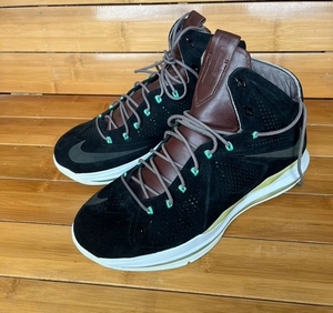 nike耐克勒布朗詹姆斯 黑麂皮 10