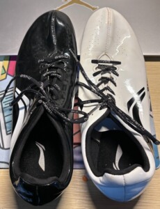 出李宁黑白鸳鸯钉鞋45码 6钉!