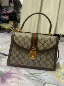 cucci古驰包包,经典款,搭配任何衣服鞋子都能穿,这个款式_阿里巴巴找