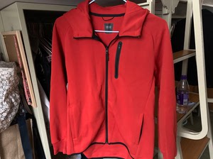 大码女装 优衣库运动外套 100-130斤可穿 不退换