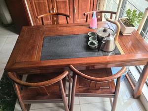 鑫阳光茶具，一桌五椅，1.34*0.7米