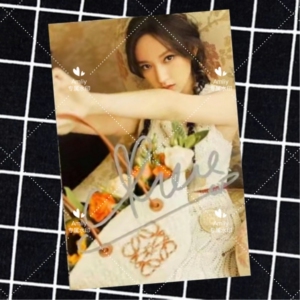 【程潇亲笔签名照片更新】出程潇亲笔签名照片