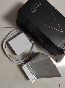 小米80w无线充电套装,带120w原装有线充.