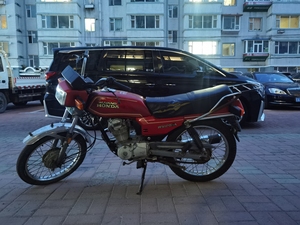 本田五羊125老a黑条机,整车保持良好,轻松破百,3000元