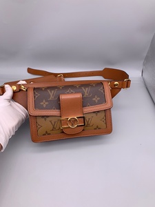 lv/路易威登dauphine达芙妮复古老花焦糖拼色腰包/胸