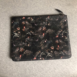 00twqtwq2005淘宝givenchy 纪梵希 群猴卫衣 l码/95新/无配件