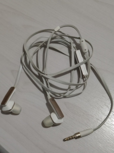 华为圈铁耳机am175