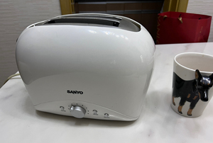 sanyo/三洋 多士炉,烤面包机,两三年前打开烤了一次两次