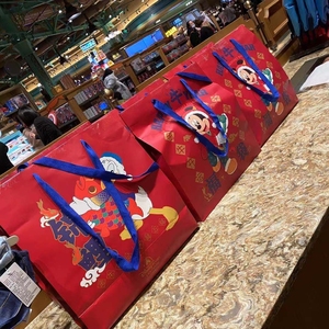 上海迪士尼2021新春福袋  已开  是对奇奇蒂蒂