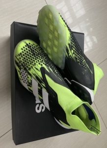正品阿迪猎鹰20超顶tf高帮碎钉足球鞋,尺码43