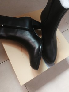 南航空姐靴子,空乘冬靴,有自己的也有同事的一起出:薄绒35