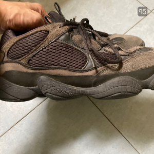 yeezy500 黑武士 纯黑 44码成色自观 背后鞋底几乎