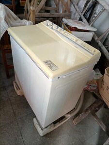 品牌型号 水仙牌双桶洗衣机.