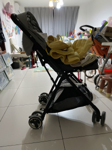 momiko婴儿手推车.轻便易折叠.立家宝贝购入.北京本地自