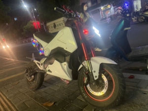 南征北战bgb倍特小牛电动车电摩酷车小猴子m3s