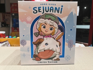 lol英雄联盟凛冬之怒瑟庄妮猪妹手办模型,限定冰雪节猪妹手办