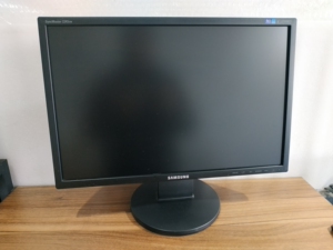 000人付款淘宝三星2243bwplus显示器,22寸监控首选显示器.