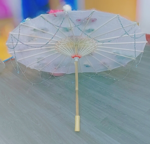 珠链油纸伞