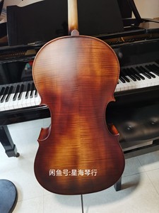 演奏级花纹云杉木手工大提琴。市场价8000左右，琴行转型，低