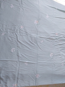 维劳夫特床单被罩230元，颜色是淡绿拍不出来本色，被罩2×2