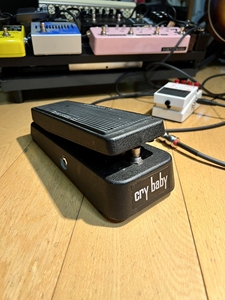 crybaby gcb95哇音踏板