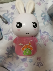 儿童学习宝宝故事机智能对话小兔子语音早教玩具