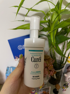珂润洗面奶 保湿洁面泡沫90ml 全新未拆封