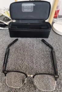 出售华为二代眼镜havana,全套都非常新,眼镜腿膜都还在!