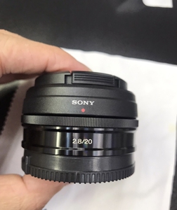 8镜头,索尼sel20f28z半幅镜头.