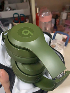绿色beats solo 耳机 蓝牙无线耳机