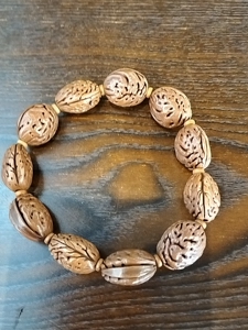 纯手工打造野生毛桃核手串