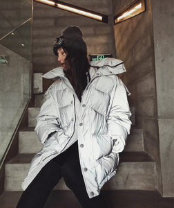 巴黎世家羽绒服,3m反光,特别暖和